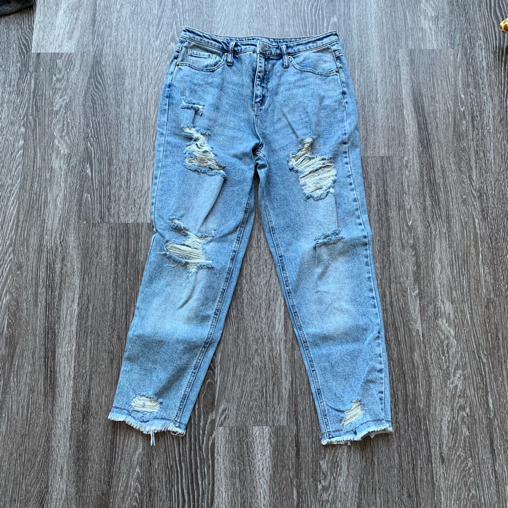 Boyfriend Distressed Jeans